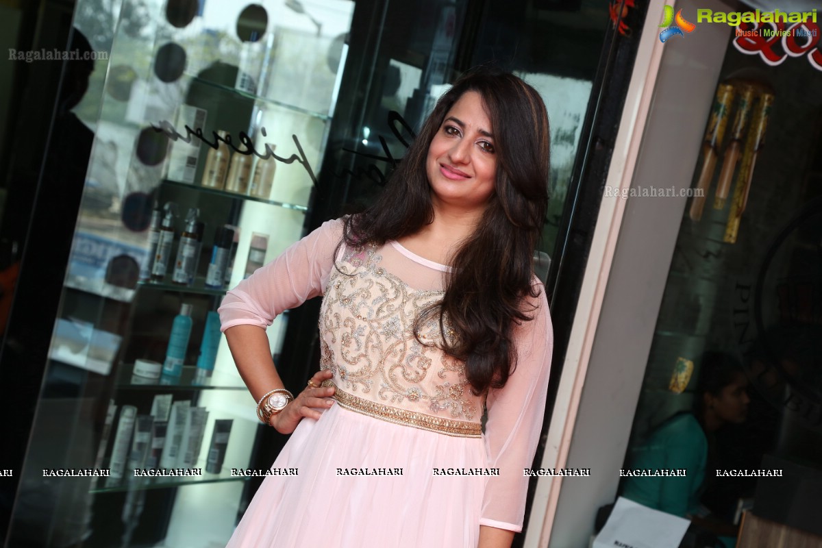 Grand Launch of Luxe Nails & Ice-Cream Kitty