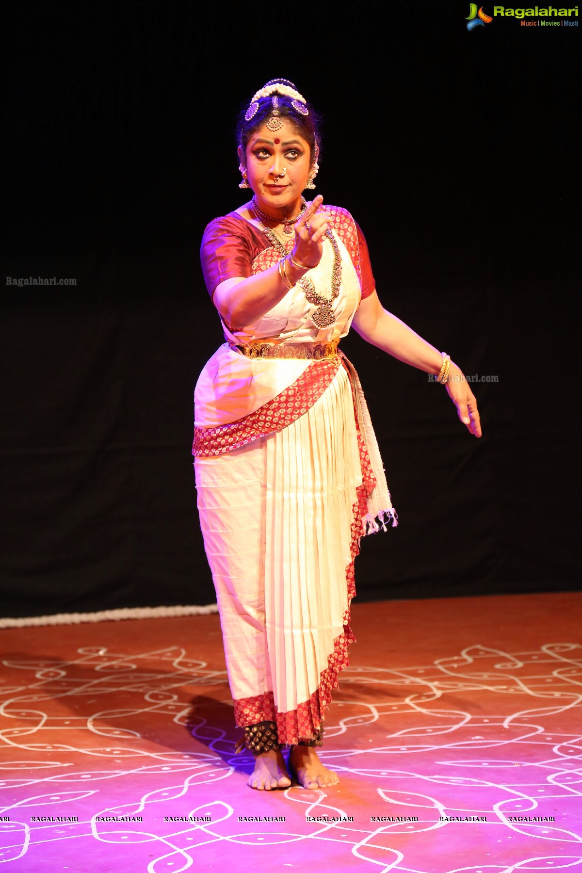 Gudi Sambaralu 2017 - Dance Performance by Padmashri Dr. Ananda Shankar Jayant 