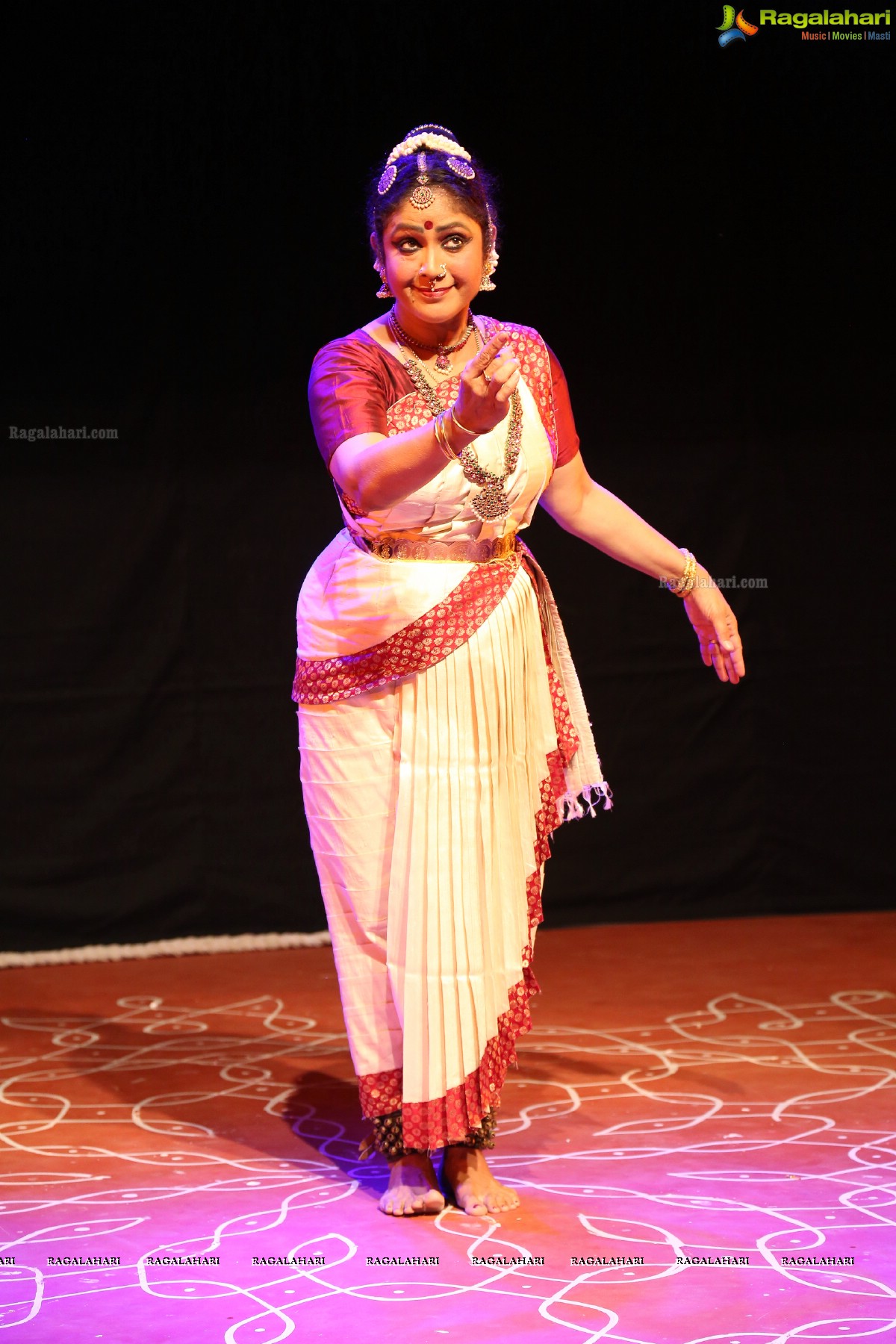 Gudi Sambaralu 2017 - Dance Performance by Padmashri Dr. Ananda Shankar Jayant 