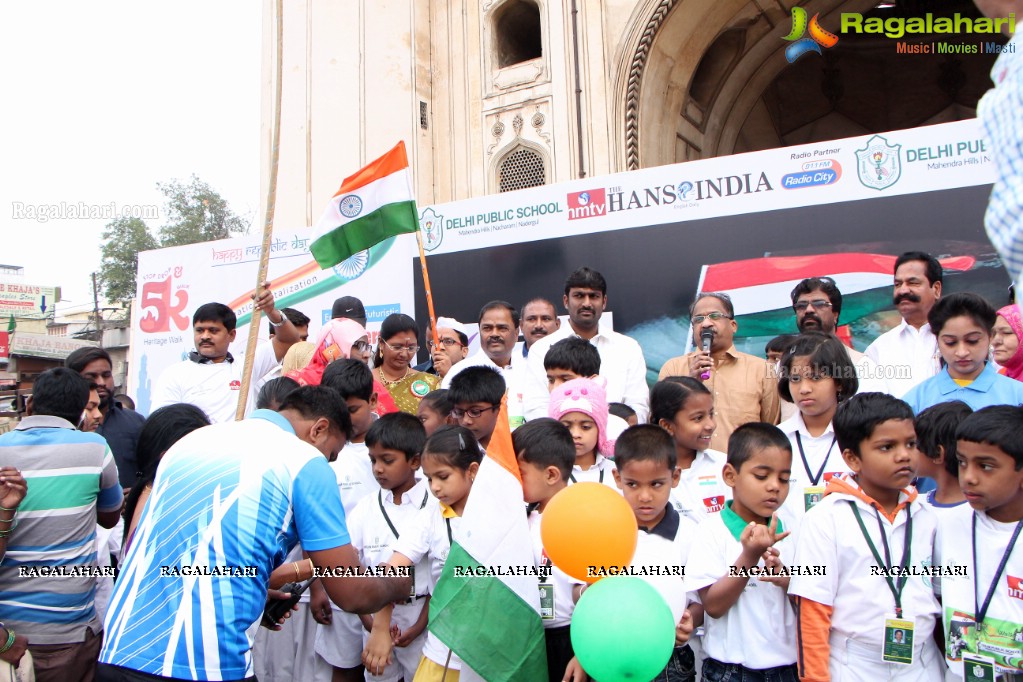 Heritage 5K Walk at Charminar - Organised by The Hans India & HMTV