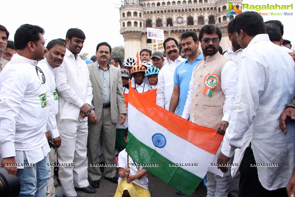 Heritage 5K Walk at Charminar - Organised by The Hans India & HMTV