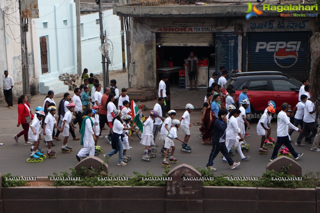 Heritage 5K Walk at Charminar - Organised by The Hans India & HMTV