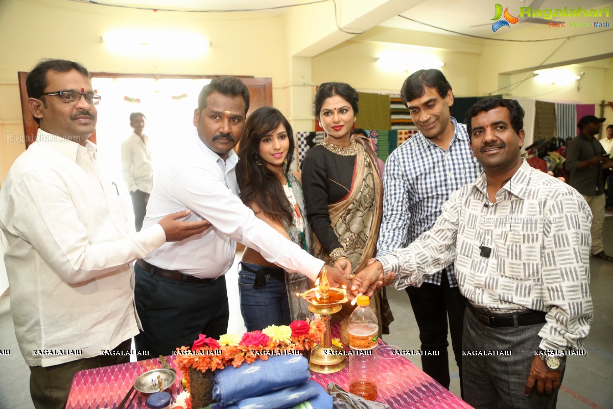 Pochampally IKAT Art Mela Launch by Deekshita Parvathi and Sailaja Reddy at YMCA Hall