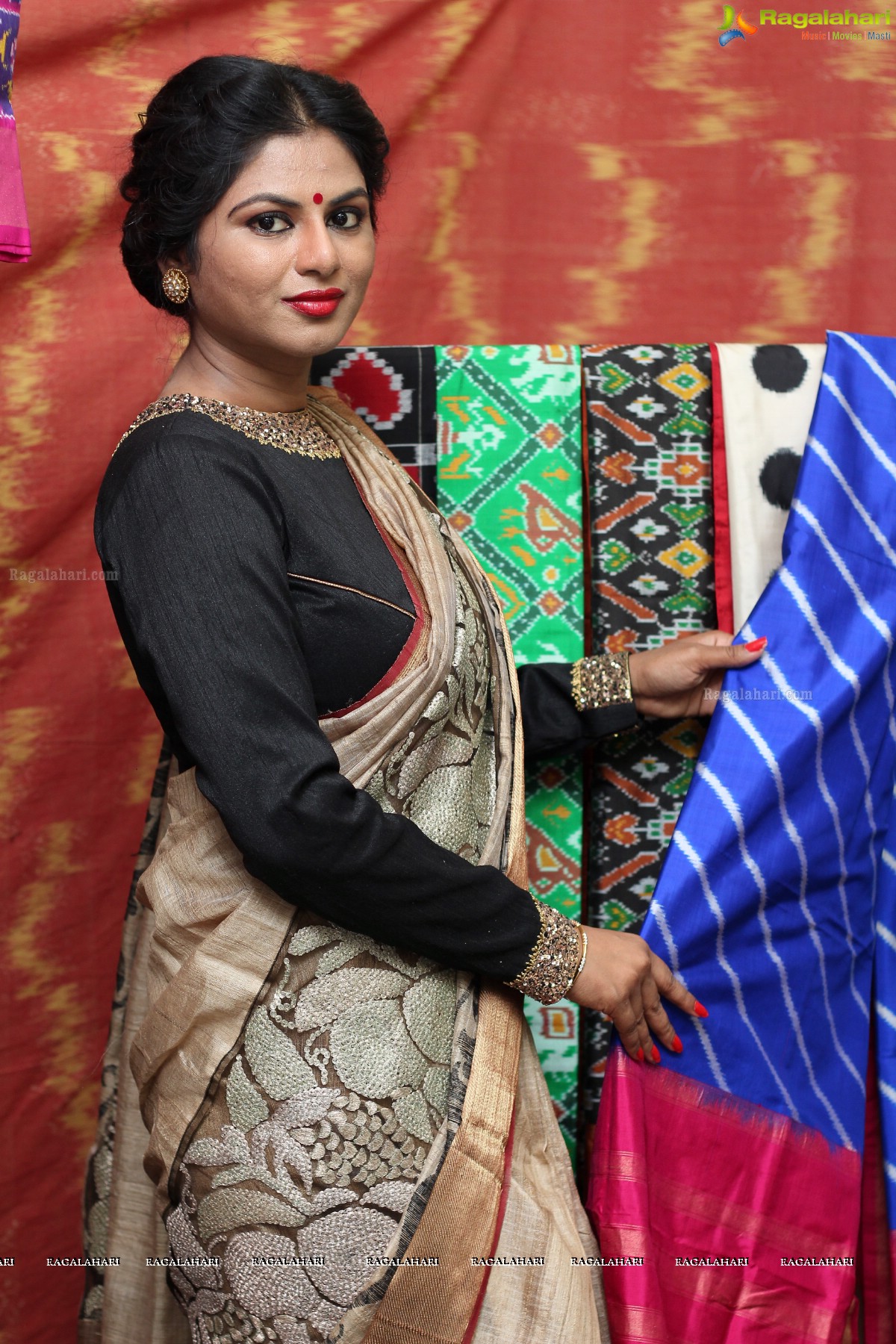 Pochampally IKAT Art Mela Launch by Deekshita Parvathi and Sailaja Reddy at YMCA Hall