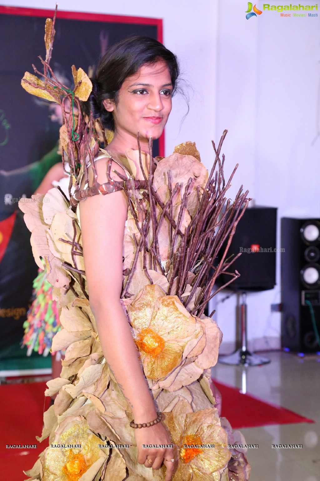 La Moda Futurista - Lakhotia Carnival 2017 Fashion Show at Lakhotia Institute, Banjara Hills, Hyderabad