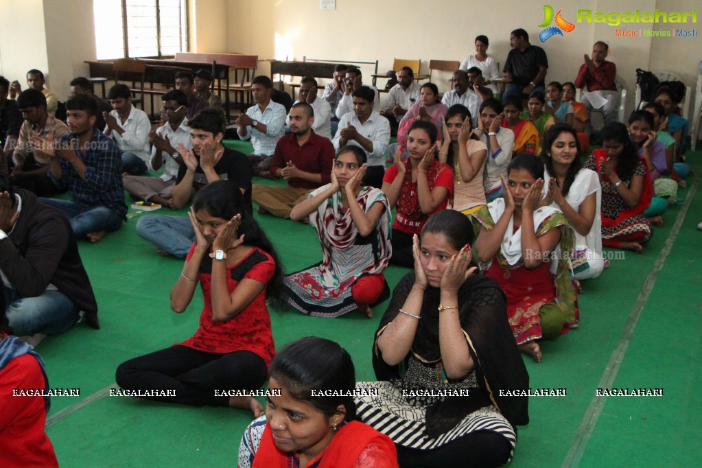 Yoga Guru Mansi Gulati's Yoga Program 'Self Transofrmation with Yoga' at Nizam College, Hyderabad