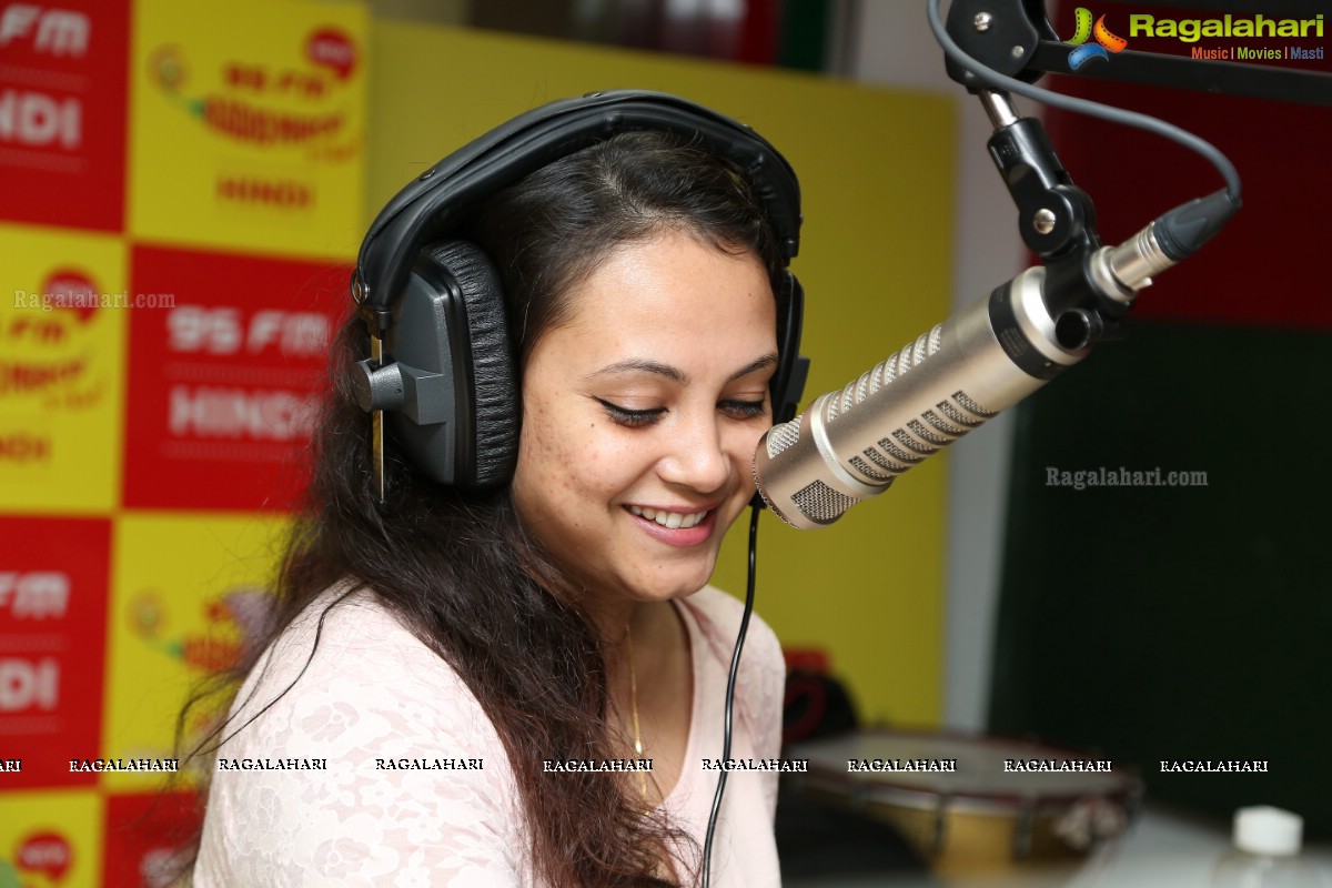 Mirchi 95 Suno Mercedes Jeeto Contest at Radio Mirchi, Begumpet