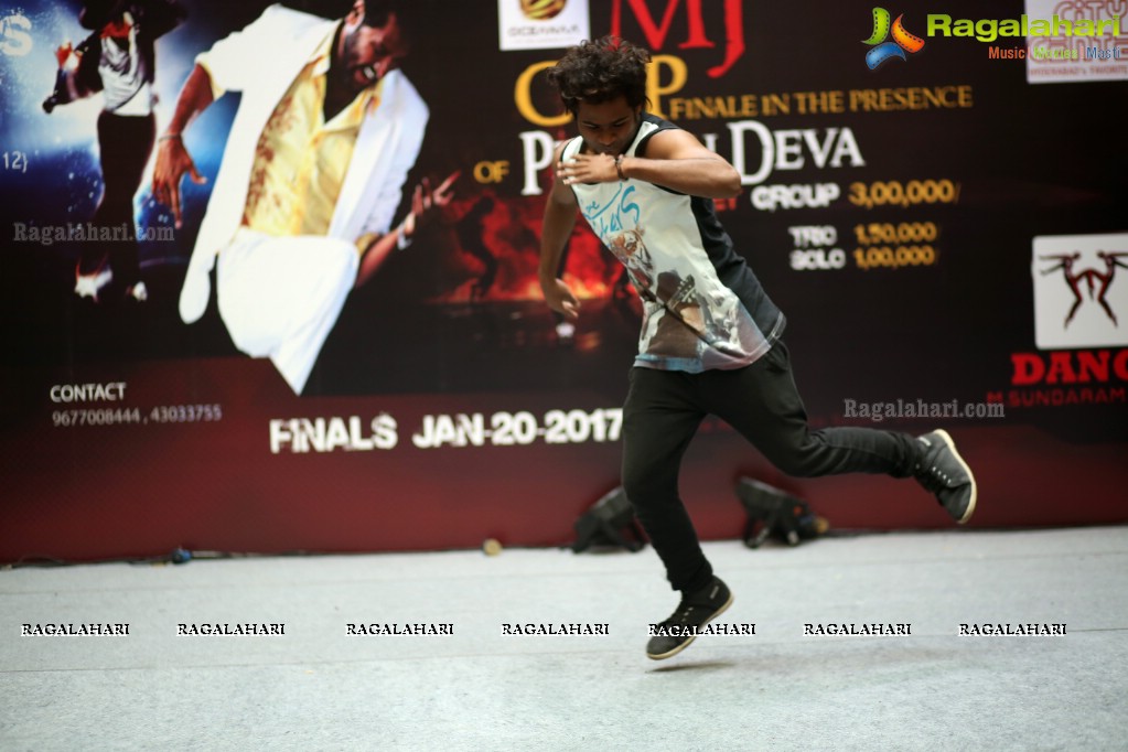 The Biggest Event MJ - Dance Competition at City Center Mall, Hyderabad