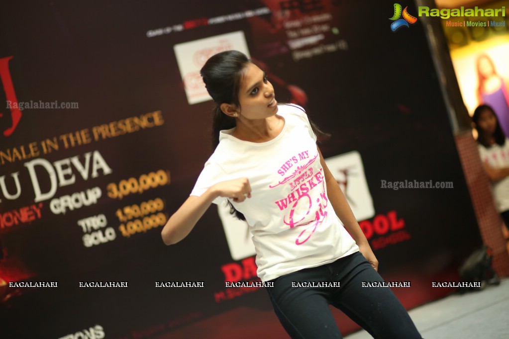 The Biggest Event MJ - Dance Competition at City Center Mall, Hyderabad