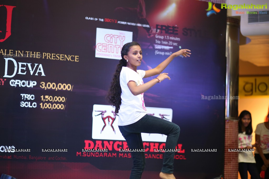 The Biggest Event MJ - Dance Competition at City Center Mall, Hyderabad