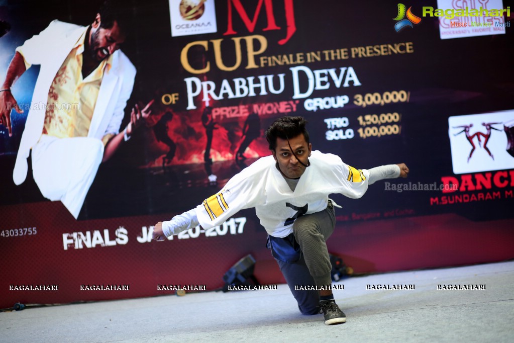 The Biggest Event MJ - Dance Competition at City Center Mall, Hyderabad