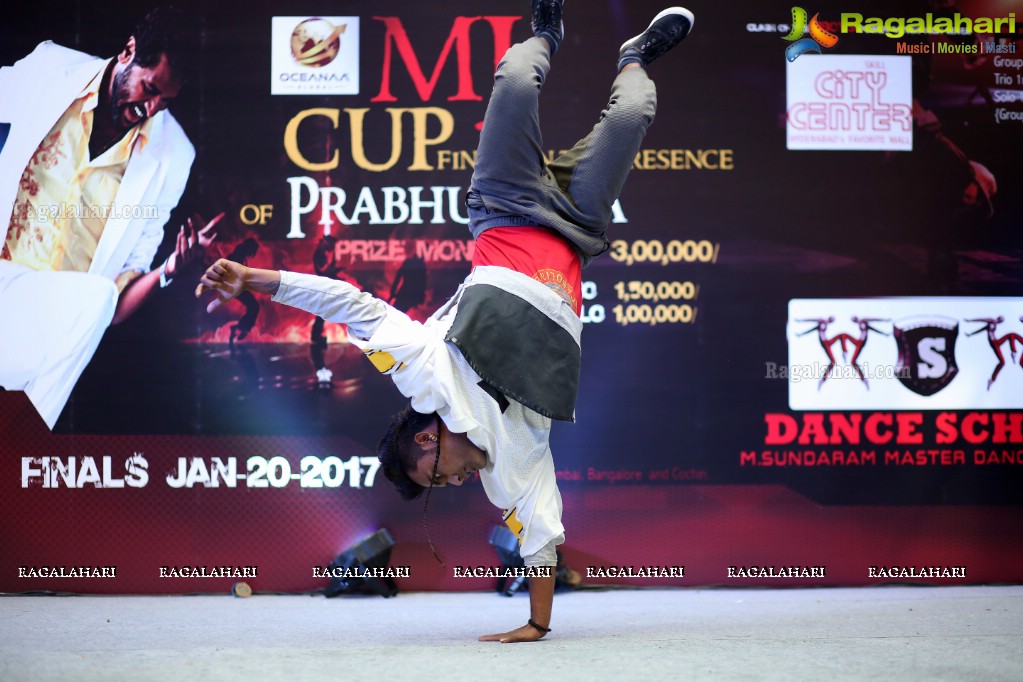 The Biggest Event MJ - Dance Competition at City Center Mall, Hyderabad