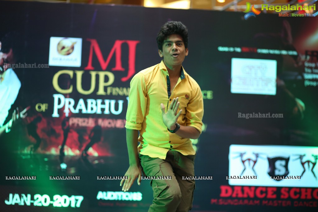 The Biggest Event MJ - Dance Competition at City Center Mall, Hyderabad