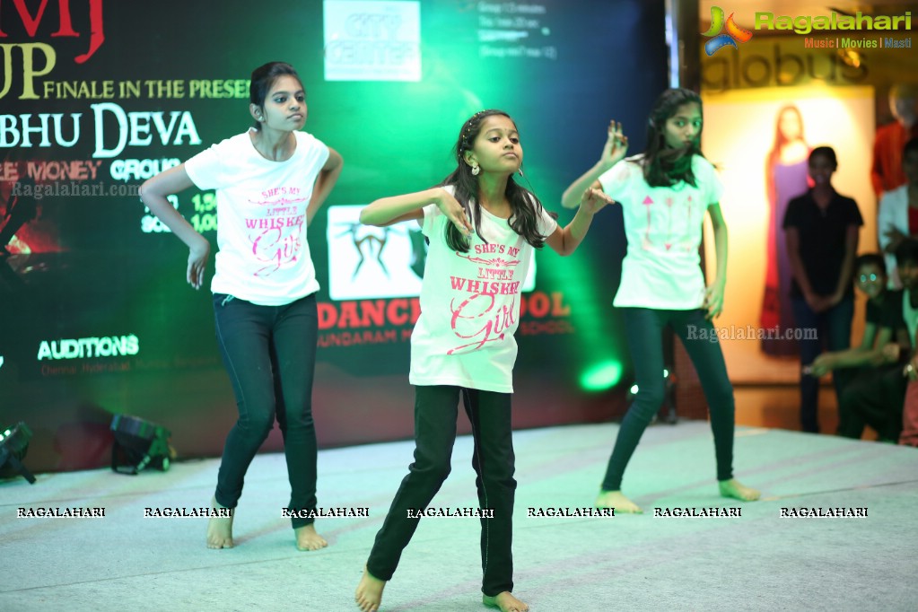 The Biggest Event MJ - Dance Competition at City Center Mall, Hyderabad