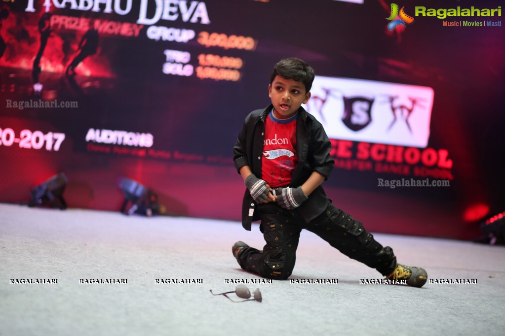 The Biggest Event MJ - Dance Competition at City Center Mall, Hyderabad