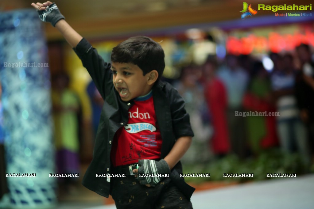 The Biggest Event MJ - Dance Competition at City Center Mall, Hyderabad