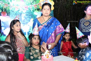 Naineisha 5th Birthday Party Photos