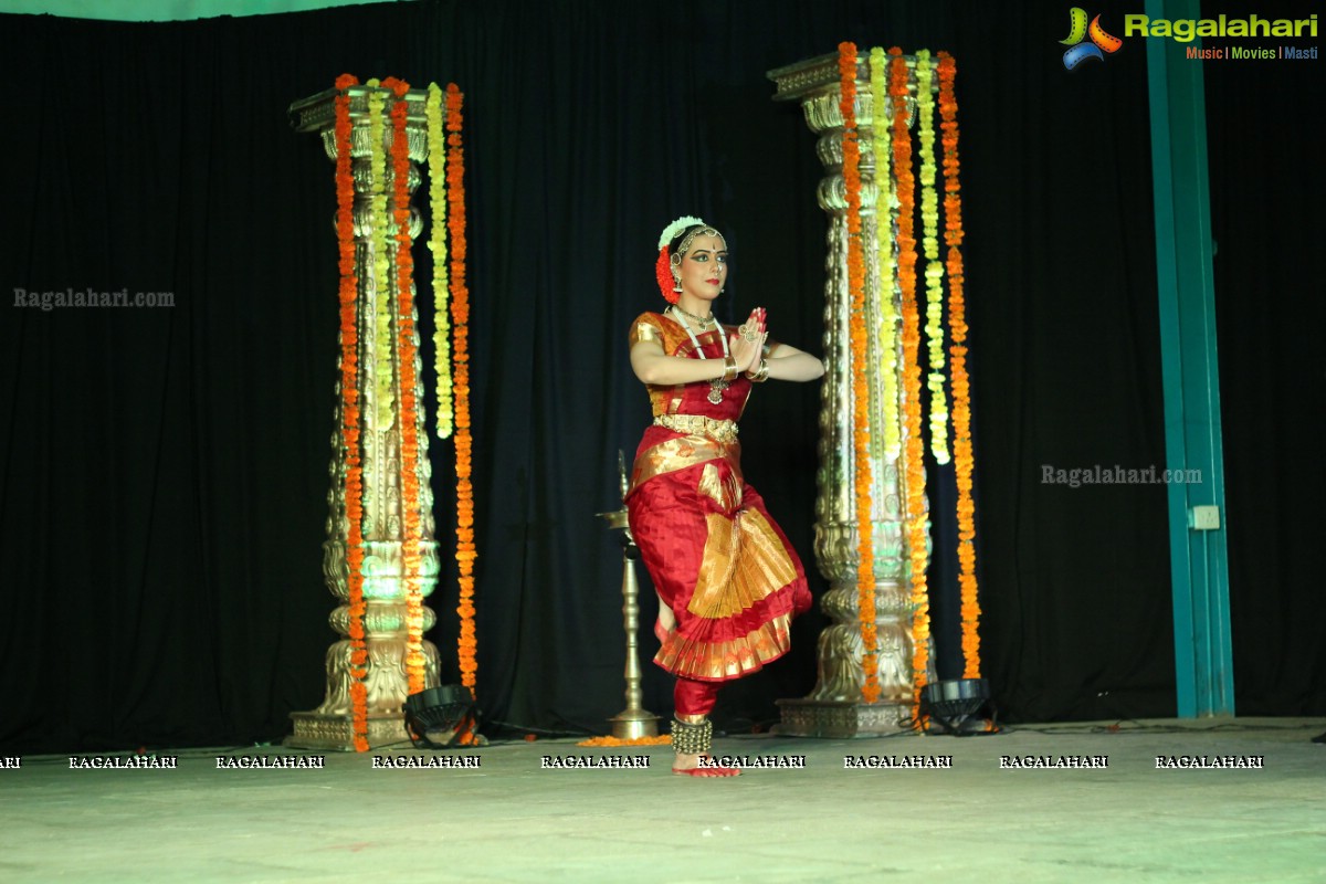 Bharatnatyam Arangetram of Nisha Durr at Keys High School, Hyderabad