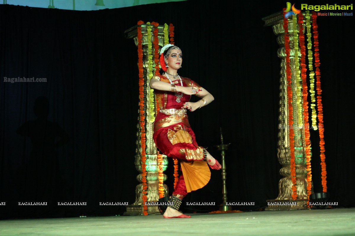 Bharatnatyam Arangetram of Nisha Durr at Keys High School, Hyderabad