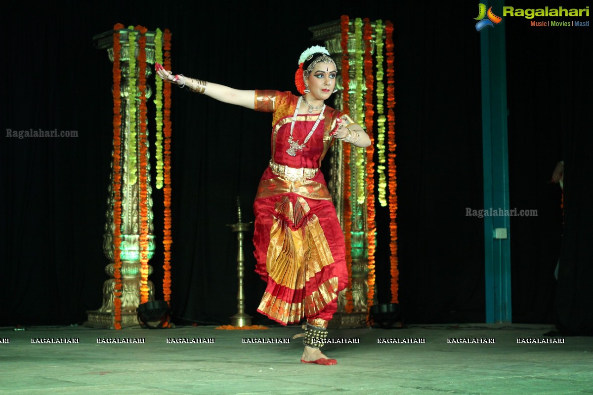 Bharatnatyam Arangetram of Nisha Durr at Keys High School, Hyderabad