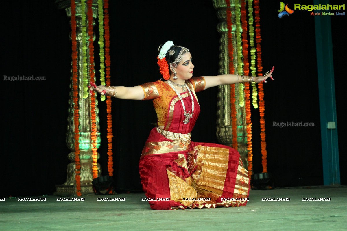 Bharatnatyam Arangetram of Nisha Durr at Keys High School, Hyderabad