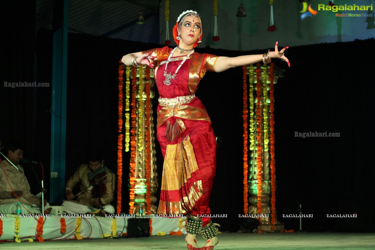 Bharatnatyam Arangetram of Nisha Durr at Keys High School, Hyderabad