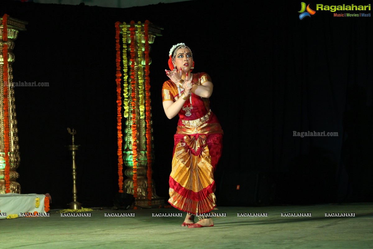 Bharatnatyam Arangetram of Nisha Durr at Keys High School, Hyderabad