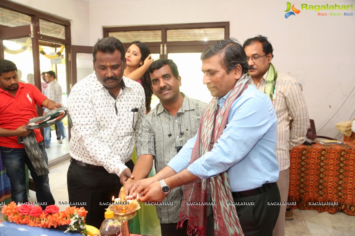 Pochampally IKAT art Mela @ Nizampet launched by Nikita Bisht