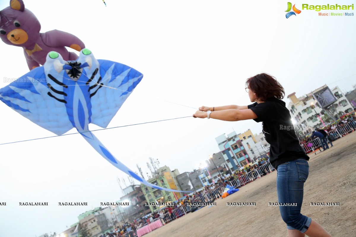 Telangana International Kite Festival 2017, Hyderabad