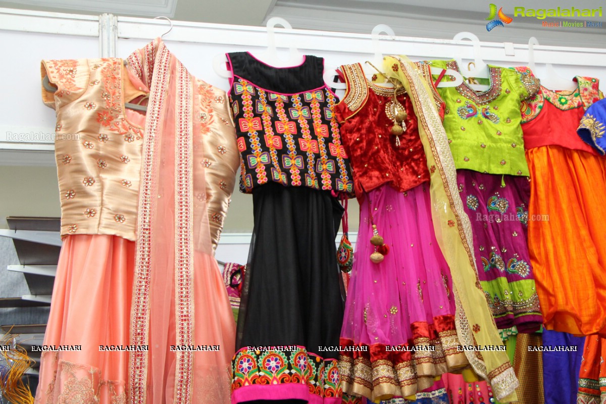 Naina Ganguly inaugurates Vastra Vibha Fashion and Lifestyle Exhibition cum Sale