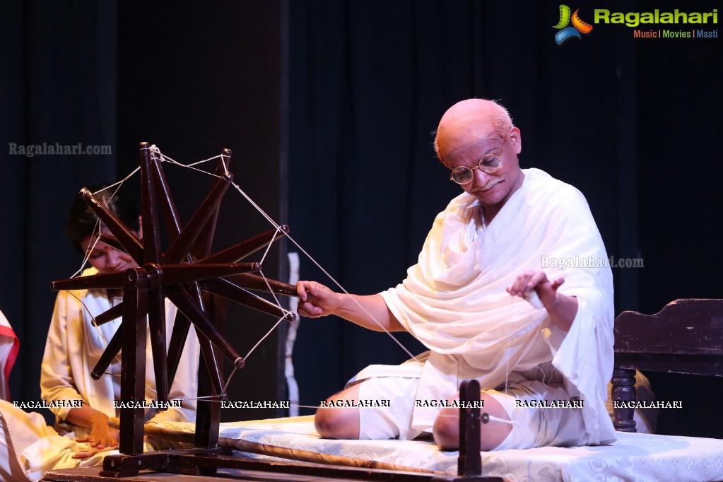 Yugpurush - Mahatma Na Mahatma - Gujarati Play at Ravindra Bharati, Hyderabad