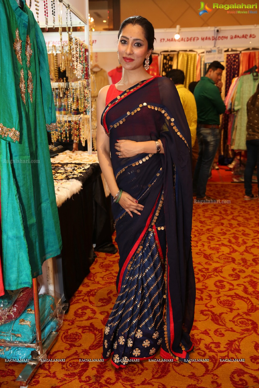 Pravallika Reddy inaugurates Akritti Elite Exhibition and Sale (Jan 16-17)