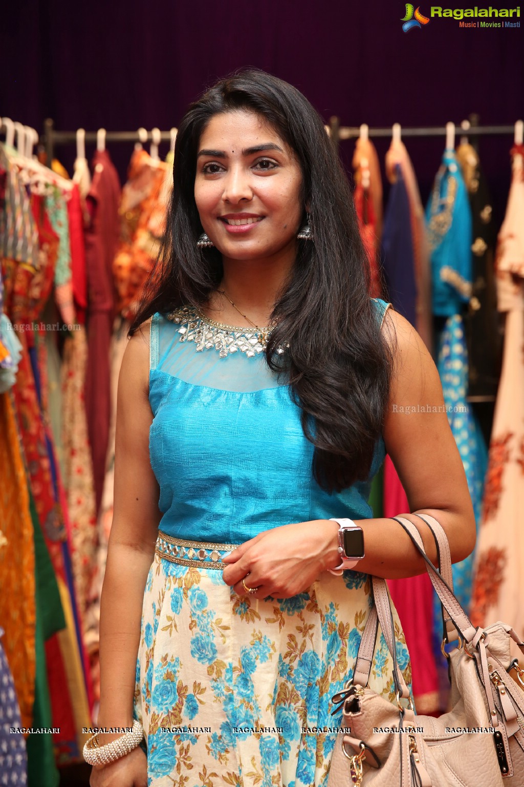 Pravallika Reddy inaugurates Akritti Elite Exhibition and Sale (Jan 16-17)