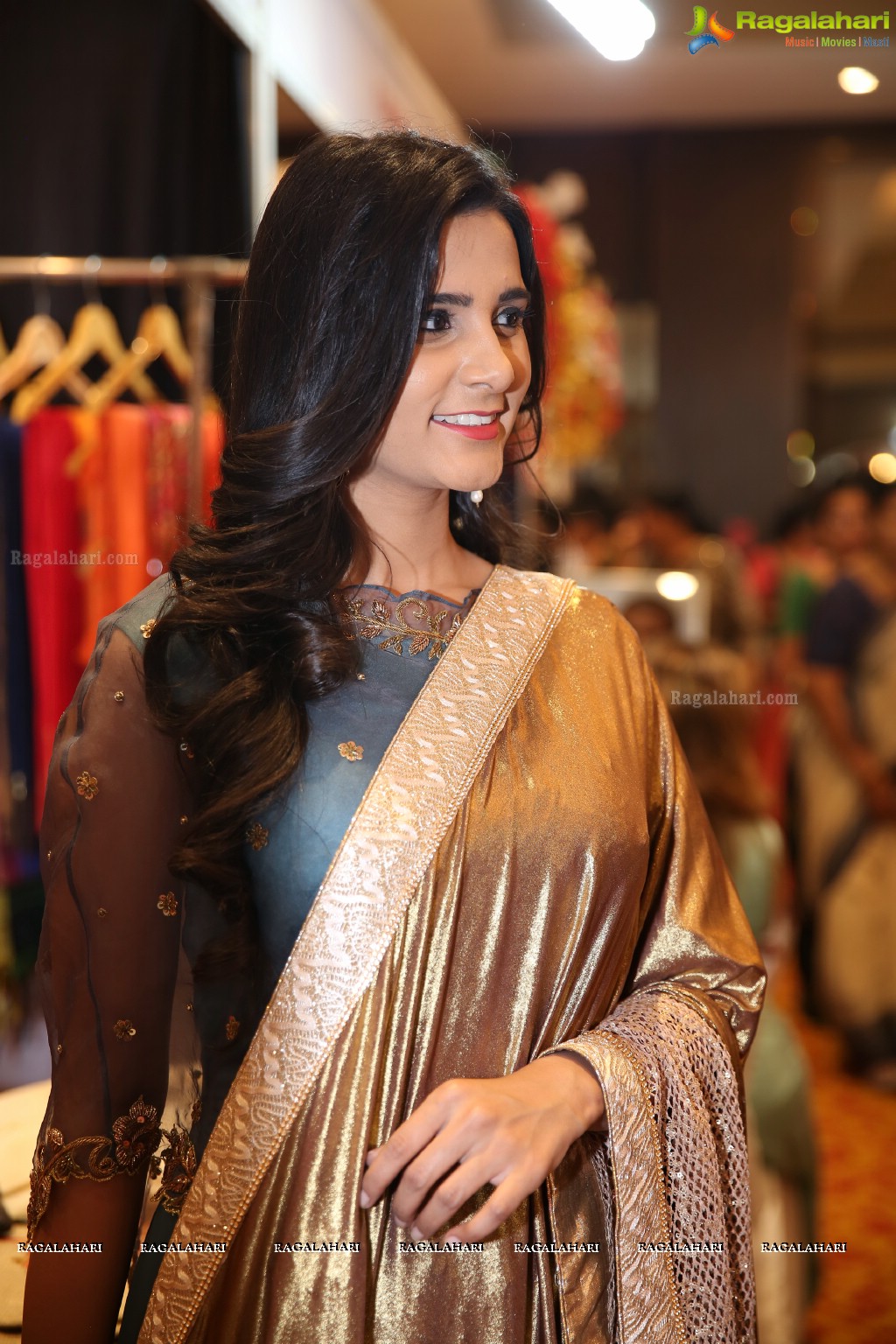 Pravallika Reddy inaugurates Akritti Elite Exhibition and Sale (Jan 16-17)