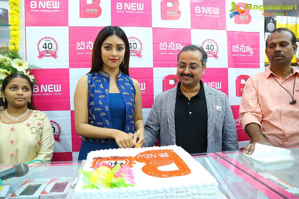 Anu Emmanuel launches B New Mobile Store at Bapatla