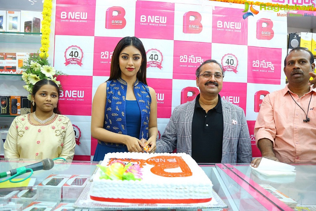 Anu Emmanuel launches B New Mobile Store at Bapatla