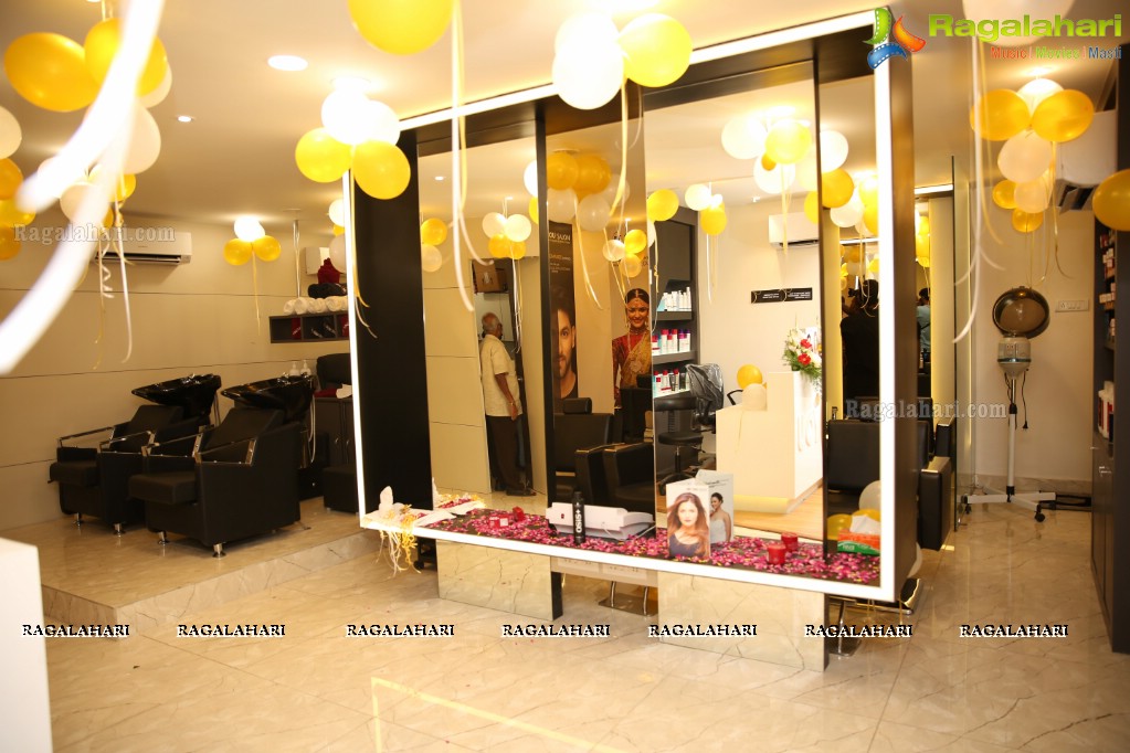Avantika Mishra launches Be You Family Salon and Dental Studio at LB Nagar