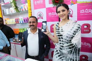 Mehreen Pirzada B New Store Hindupur