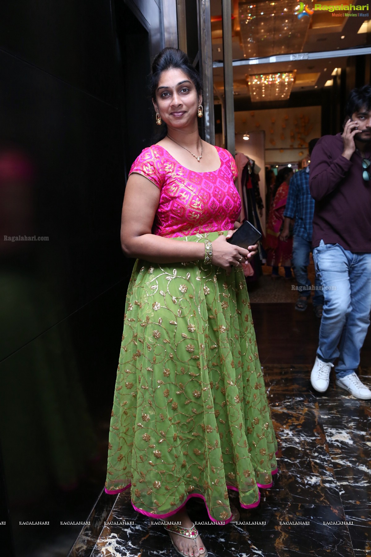 Lakshmi Manchu launches D'zine Avenue at Park Hyatt, Hyderabad