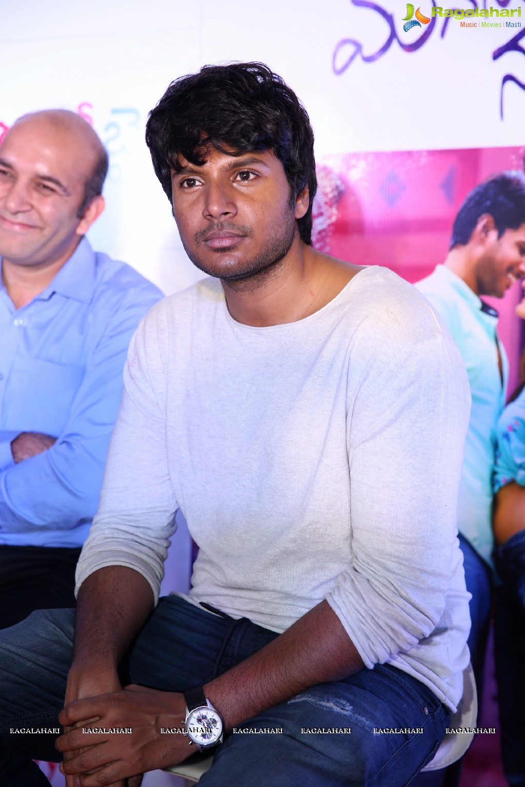 Manasuku Nachindi Press Meet at Mantra Mall, Attapur, Hyderabad