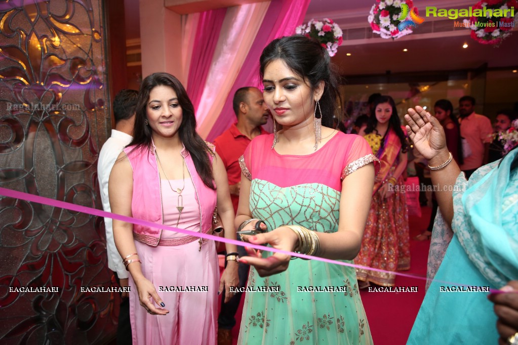 Madhumitha Krishna launches Trendz Exhibition (Feb. 2018) at Taj Krishna