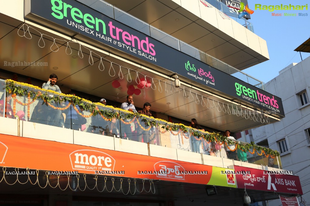 Kamana Jethmalani launches Green Trends, Pragathinagar