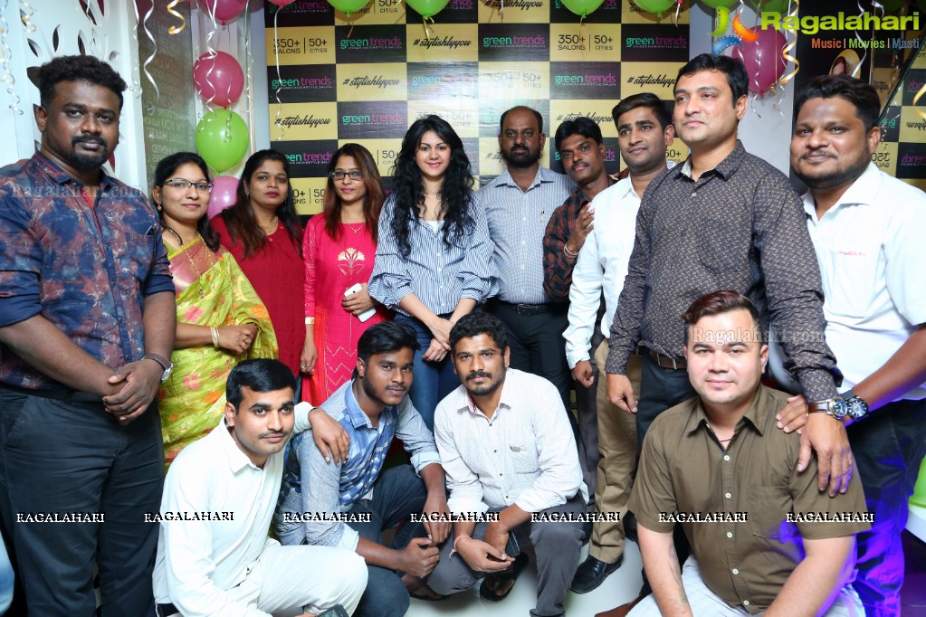 Kamana Jethmalani launches Green Trends, Pragathinagar