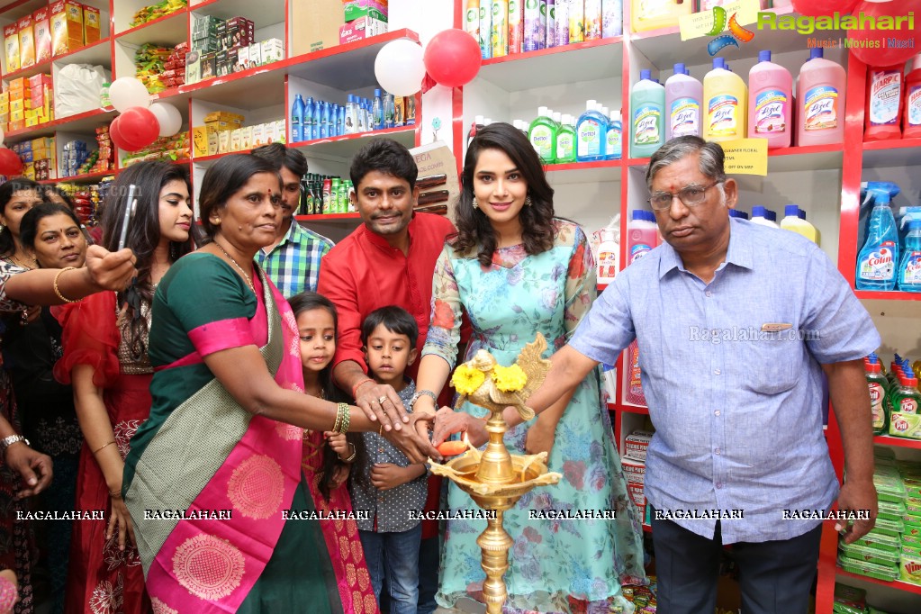 Hari Teja launches Chervi Super Stores, Nizampet