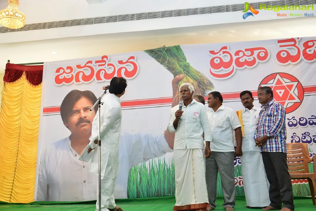 Pawan Kalyan Interaction with Farmers at Ananthapuram