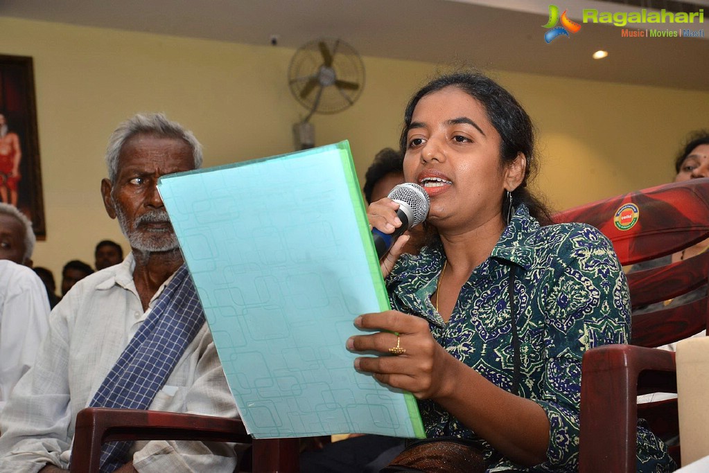 Pawan Kalyan Interaction with Farmers at Ananthapuram