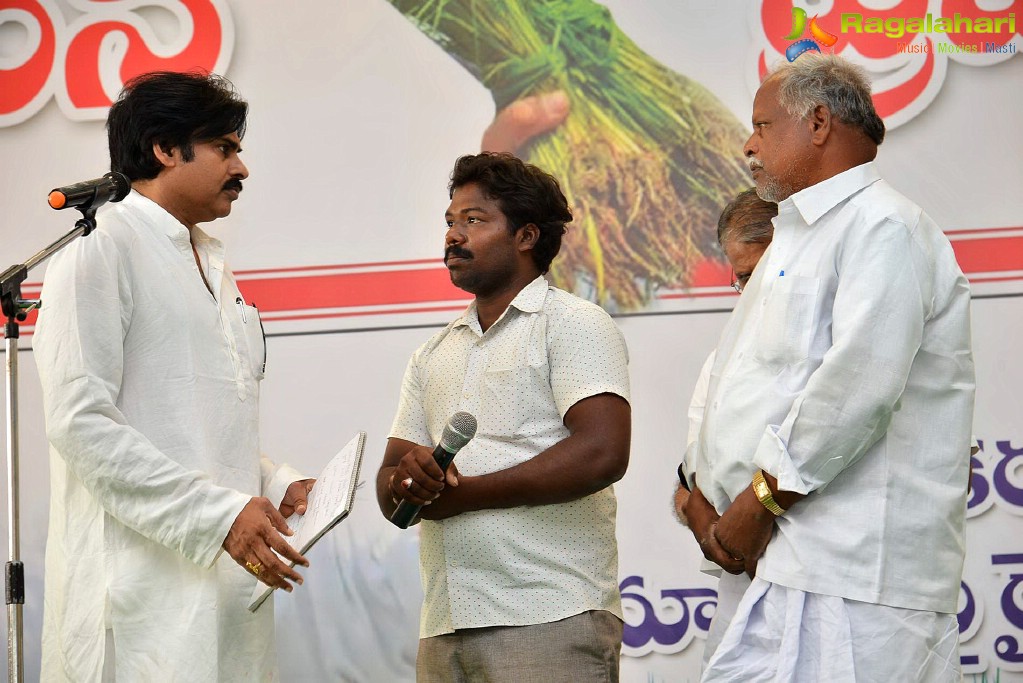 Pawan Kalyan Interaction with Farmers at Ananthapuram
