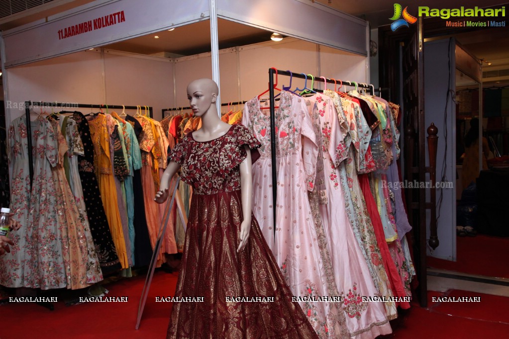 Srishti Vyakaranam launches Khwaaish Designer Lifestyle Exhibition at Taj Krishna