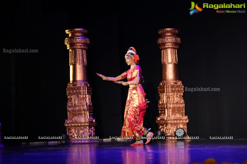 Kuchipudi Rangapravesam by Keerthi and Sruthi at Shilpa Kala Vedika, Hyderabad