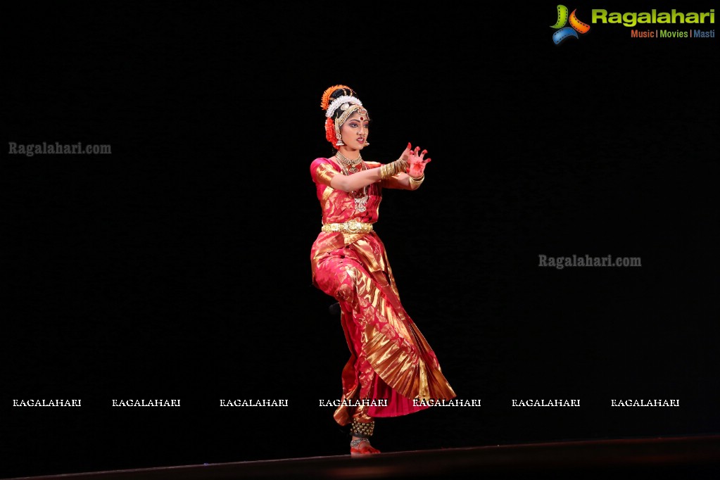 Kuchipudi Rangapravesam by Keerthi and Sruthi at Shilpa Kala Vedika, Hyderabad